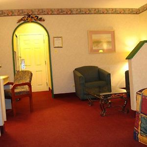 O'Hare Inn & Suites